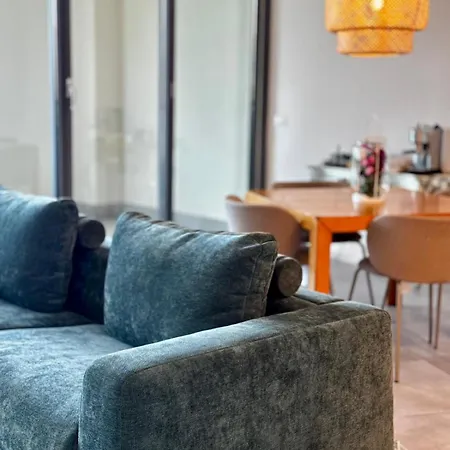 Apartman B-est14 *