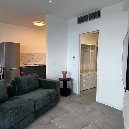 B-est14 Apartman *